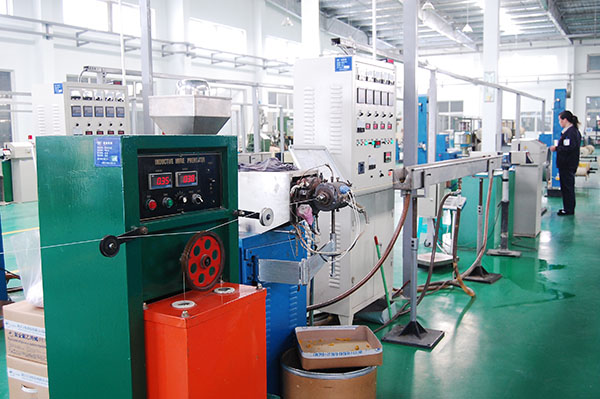 FJ-30 fluoroplastic extrusion unit 02